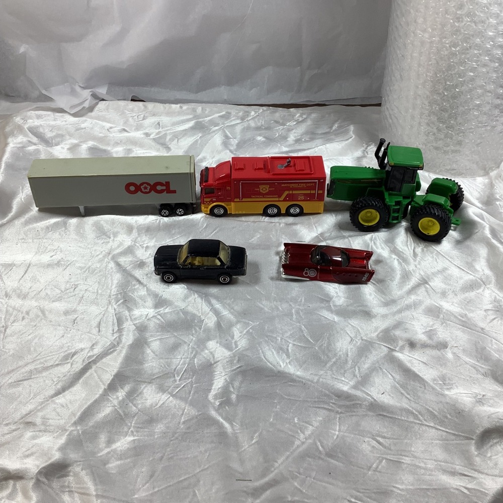 Mixed Diecast Lot Hot Wheels Matchbox Ertl John Deere Tractor Fire‎ Truck BMW